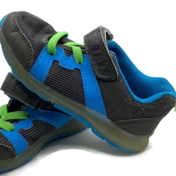 Boys Carter's Sneaker SIZE 10 - Picture 1 of 6